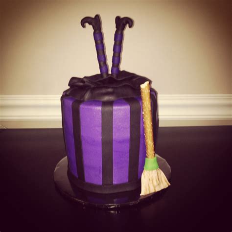 Witchcraft pyrotechnic cake with 200 bursts spreadsheet